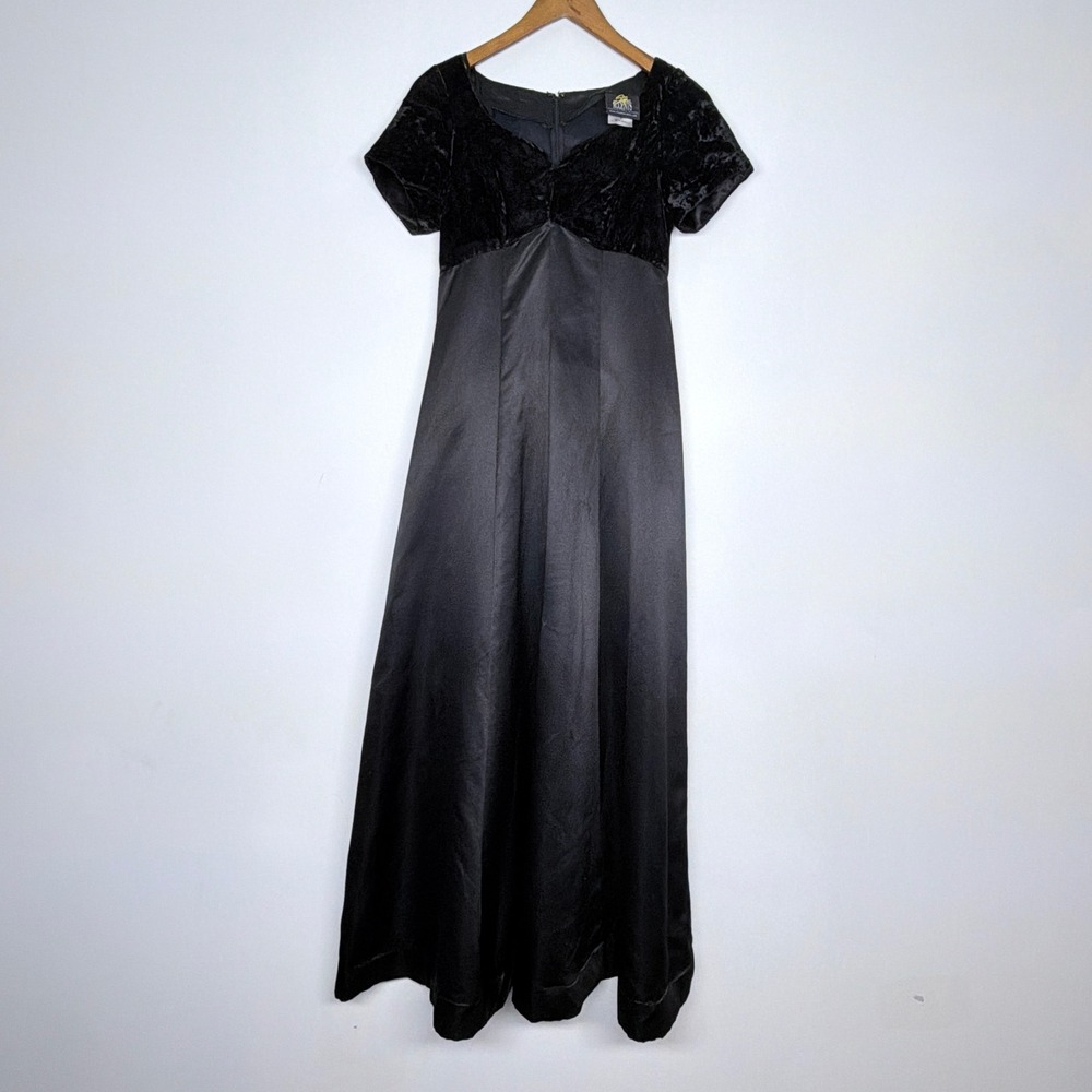 Stage Accents Black Velvet Satin Empire Waist Performance Gown Dress  Size 2